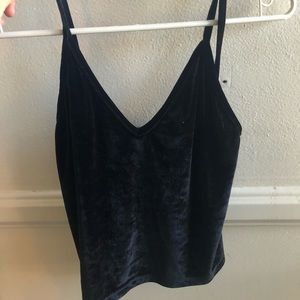 ☠️BRANDY MELVILLE VELVET CROP TOP☠️